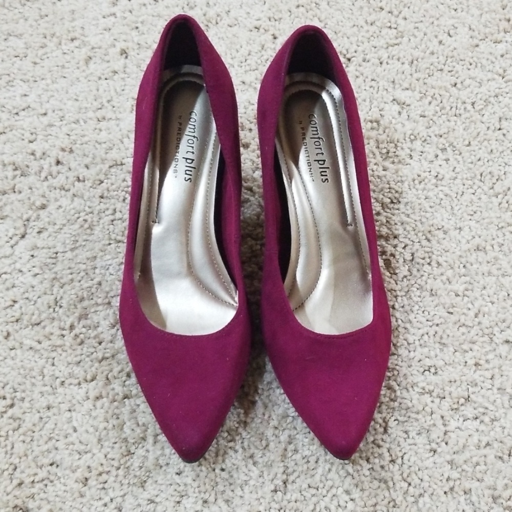 Heels - Picture 3 of 3